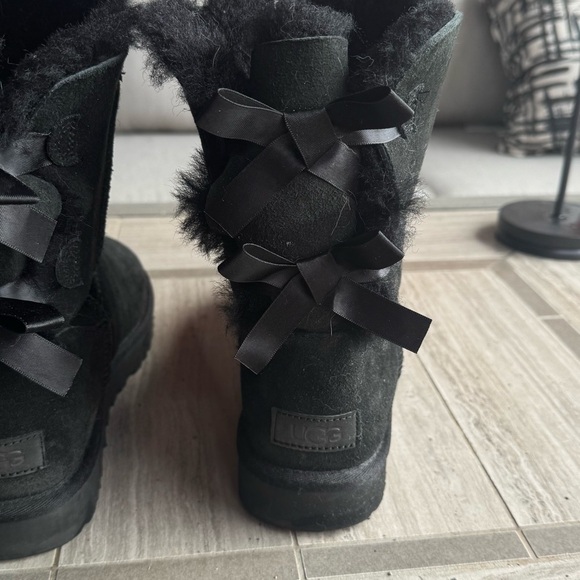 UGG Black Bailey Bow 2 Sheepskin-Lined Boots - Picture 8 of 14
